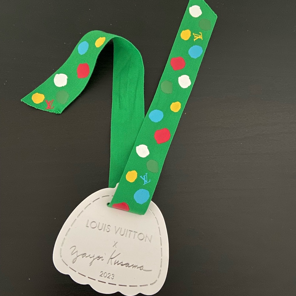 Louis Vuitton Yayoi Kusama Gift Tag